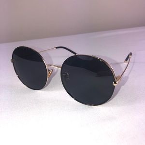 Elegant design. Black and gold five star quality.